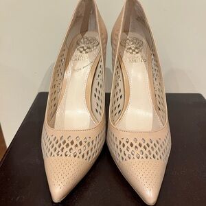Vince Camuto Women's Cream Heels